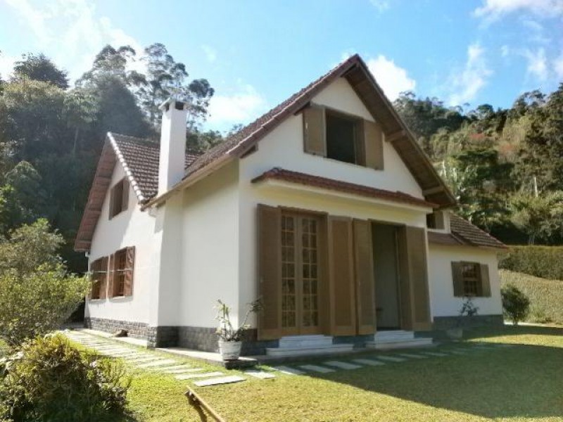 Casa em Mury